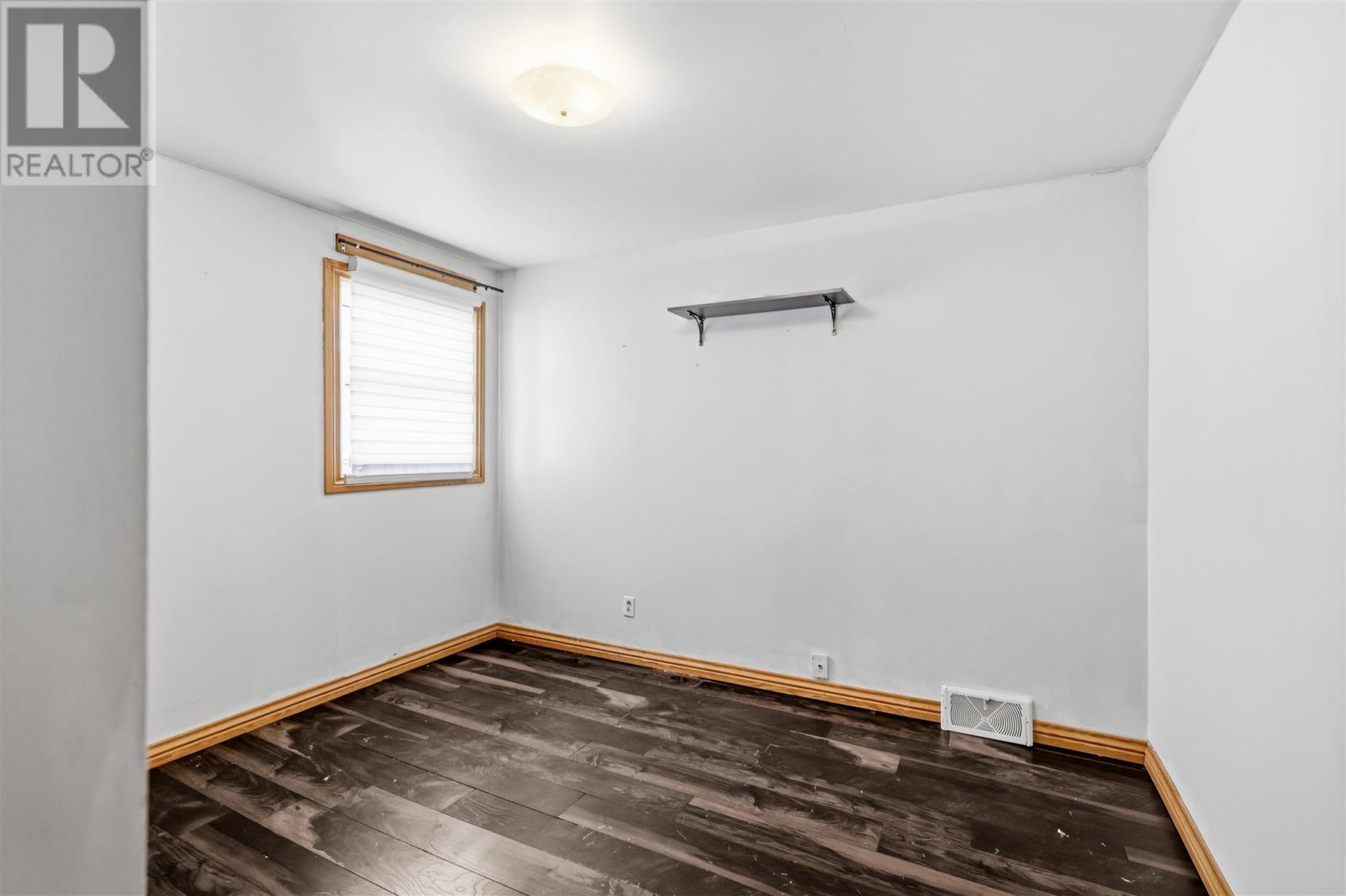 39 Market ST - Image 12