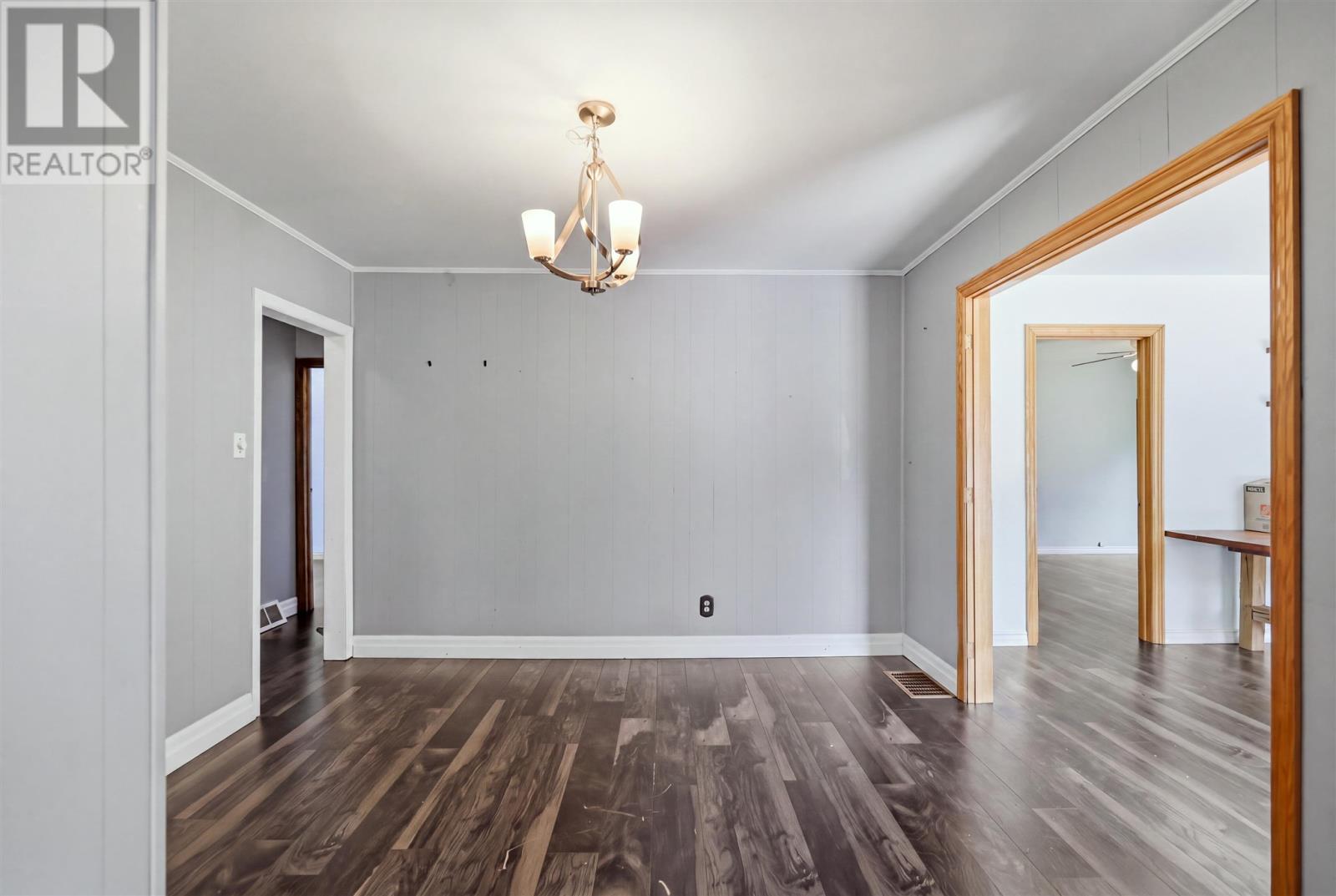 39 Market ST - Image 8