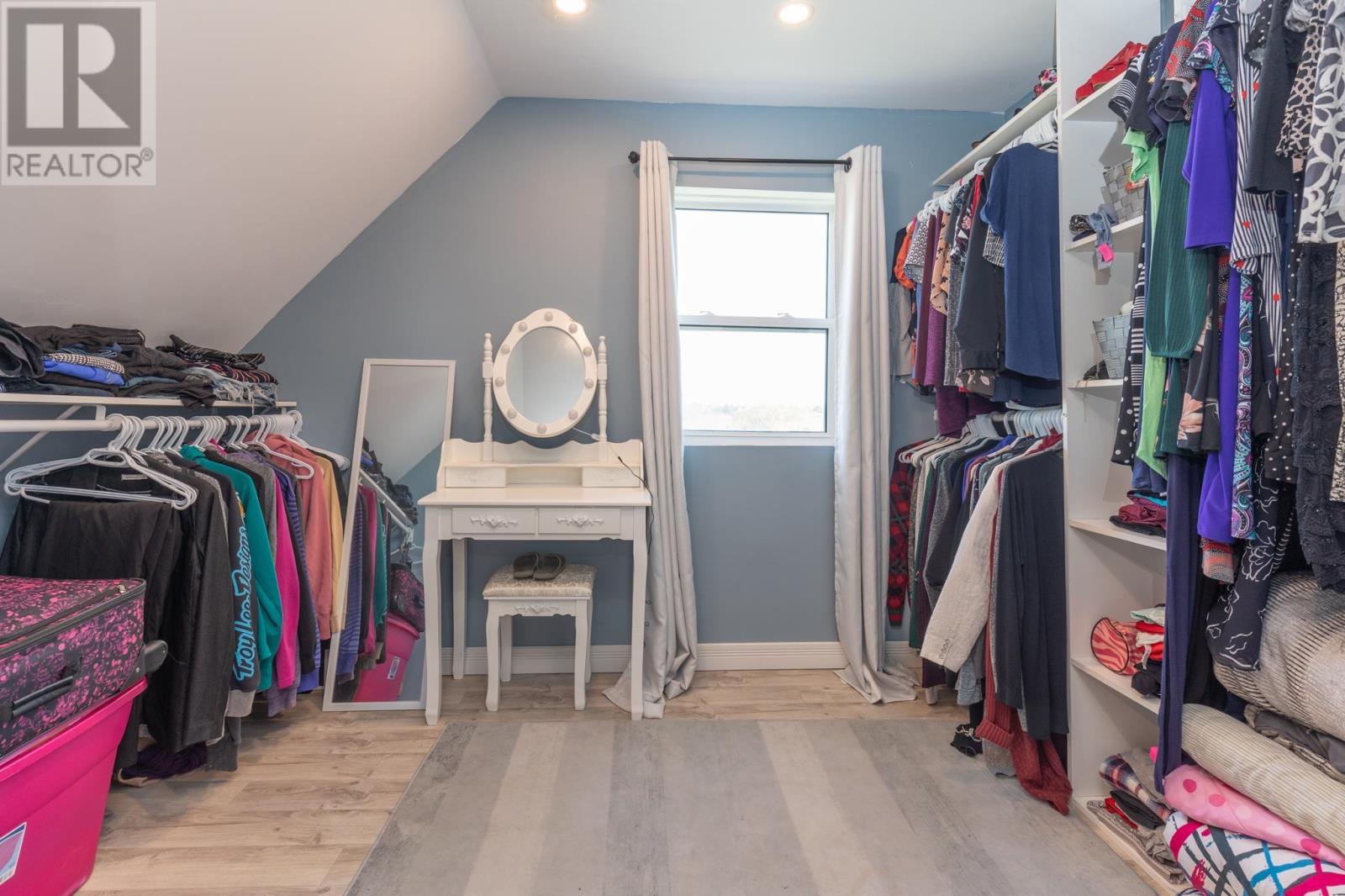 Property 33 of 43 of 2484 Highway 1