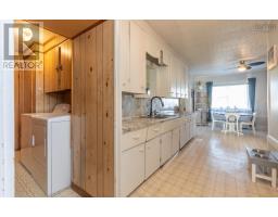 Laundry room - 2484 Highway 1, Grosses Coques, NS B0W1M0 Photo 7