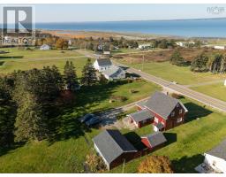 2484 Highway 1, Grosses Coques, NS B0W1M0 Photo 38