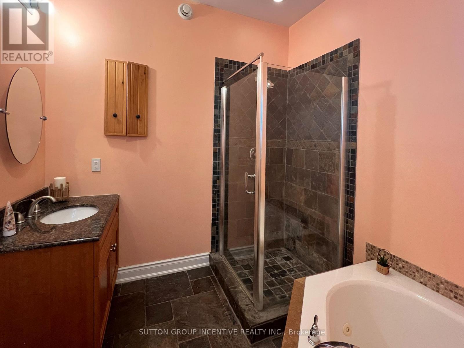 32 ALBION LANE - Image 18