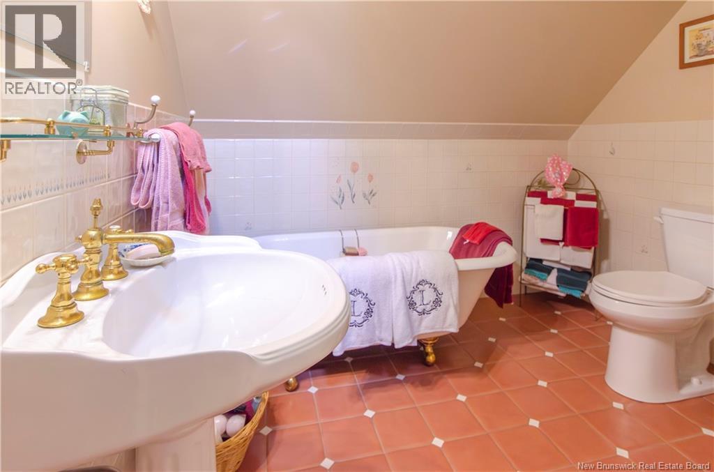 15 Birch Hill Crescent - Image 37