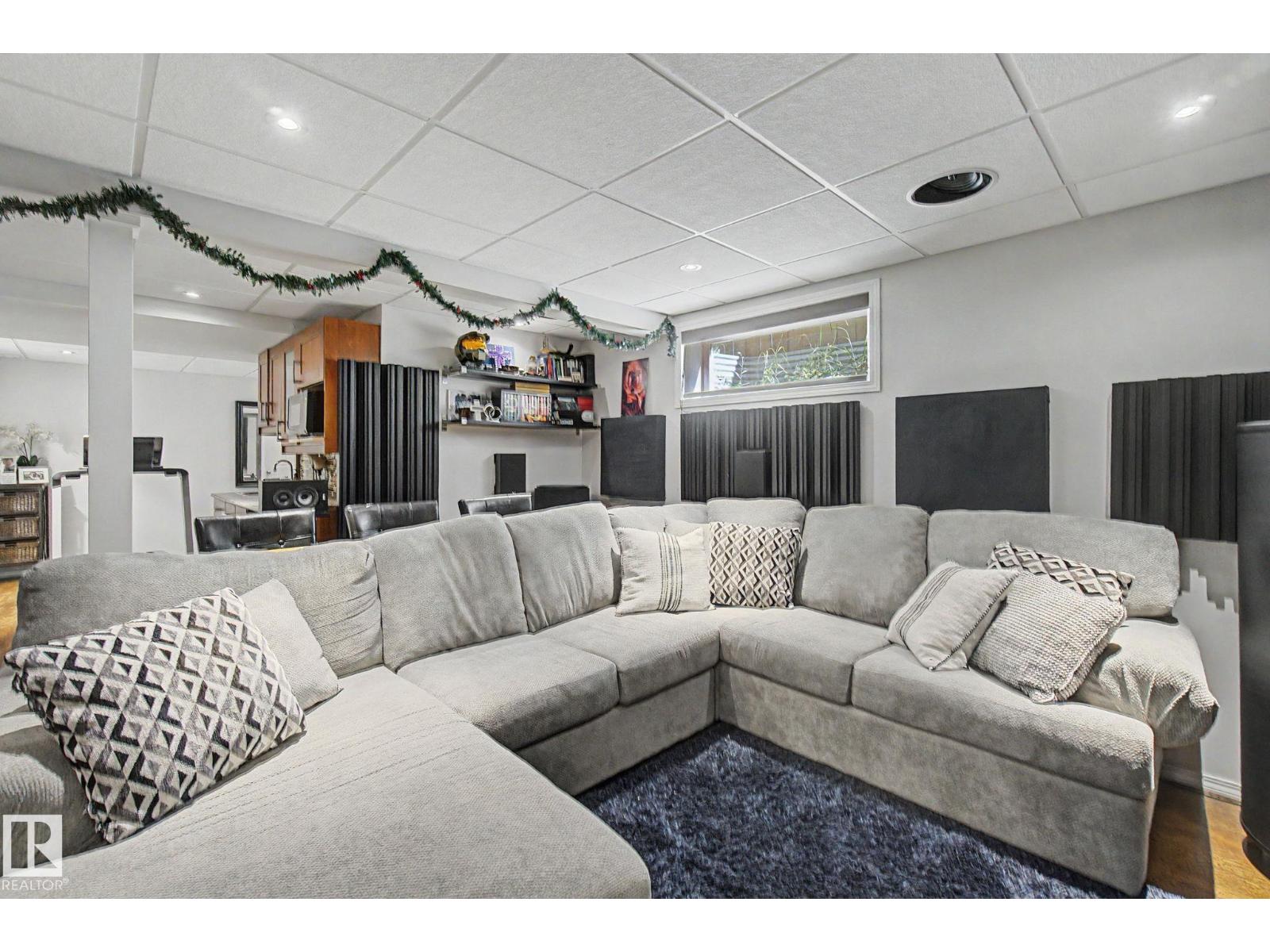 15727 141 ST NW - 43