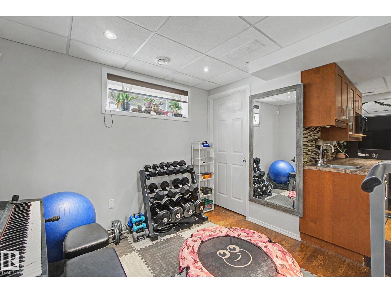 15727 141 ST NW - Image 47