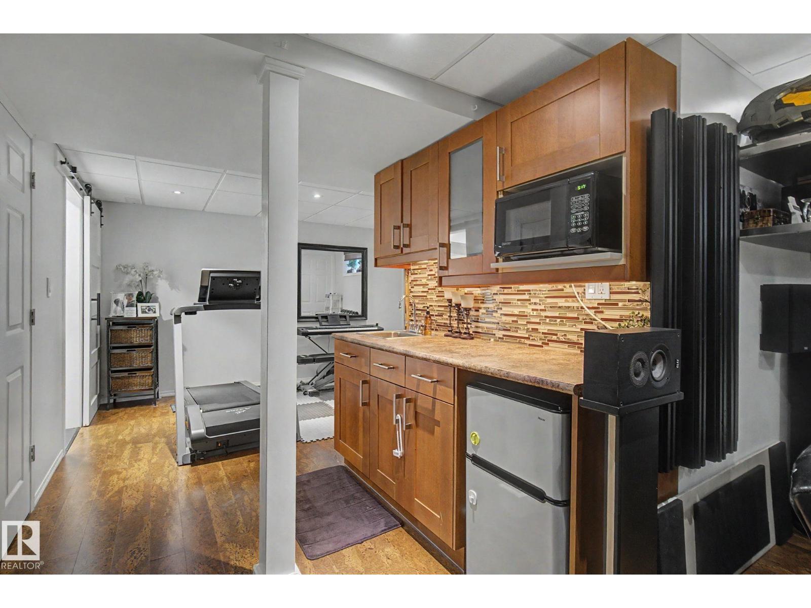 15727 141 ST NW - Image 52