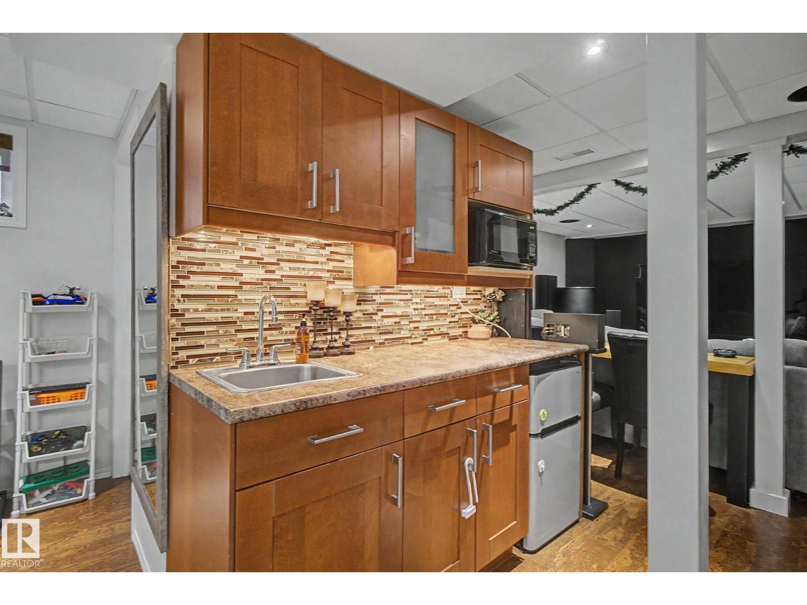 15727 141 ST NW - Image 53