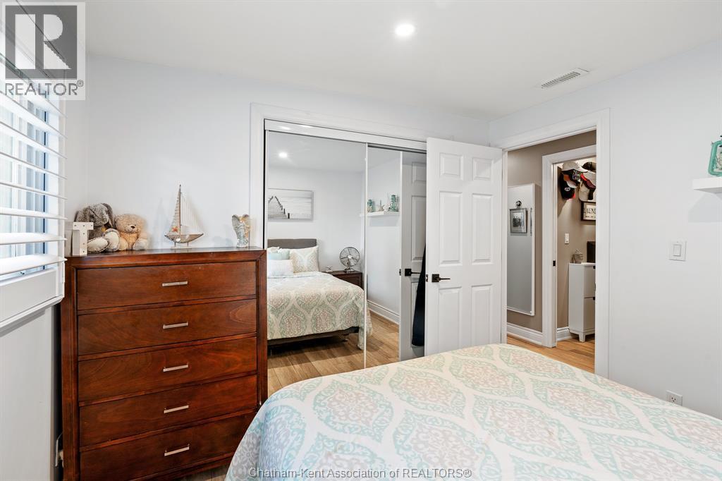 23 Sutton COURT - 16