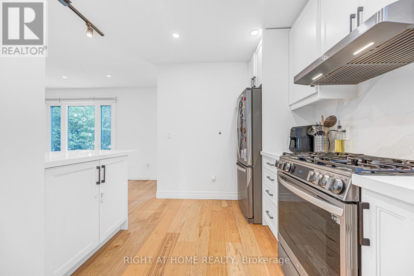 121 HEARST CIRCLE - 18