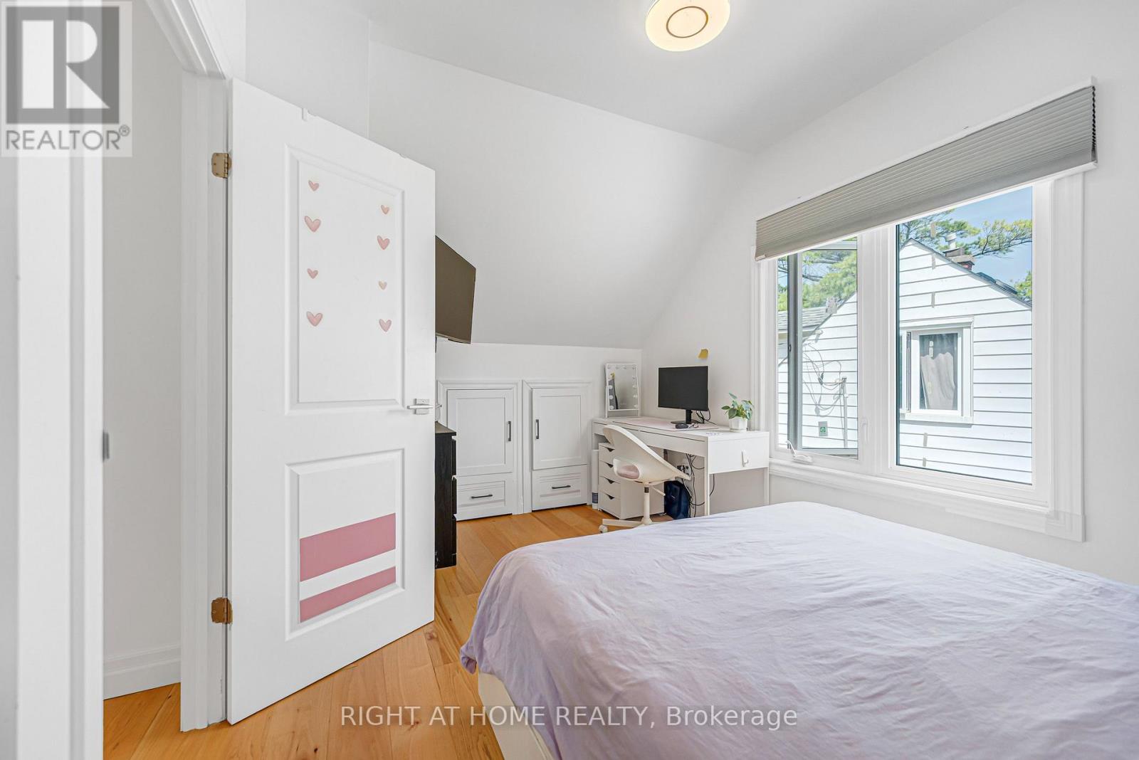 121 HEARST CIRCLE - Image 29