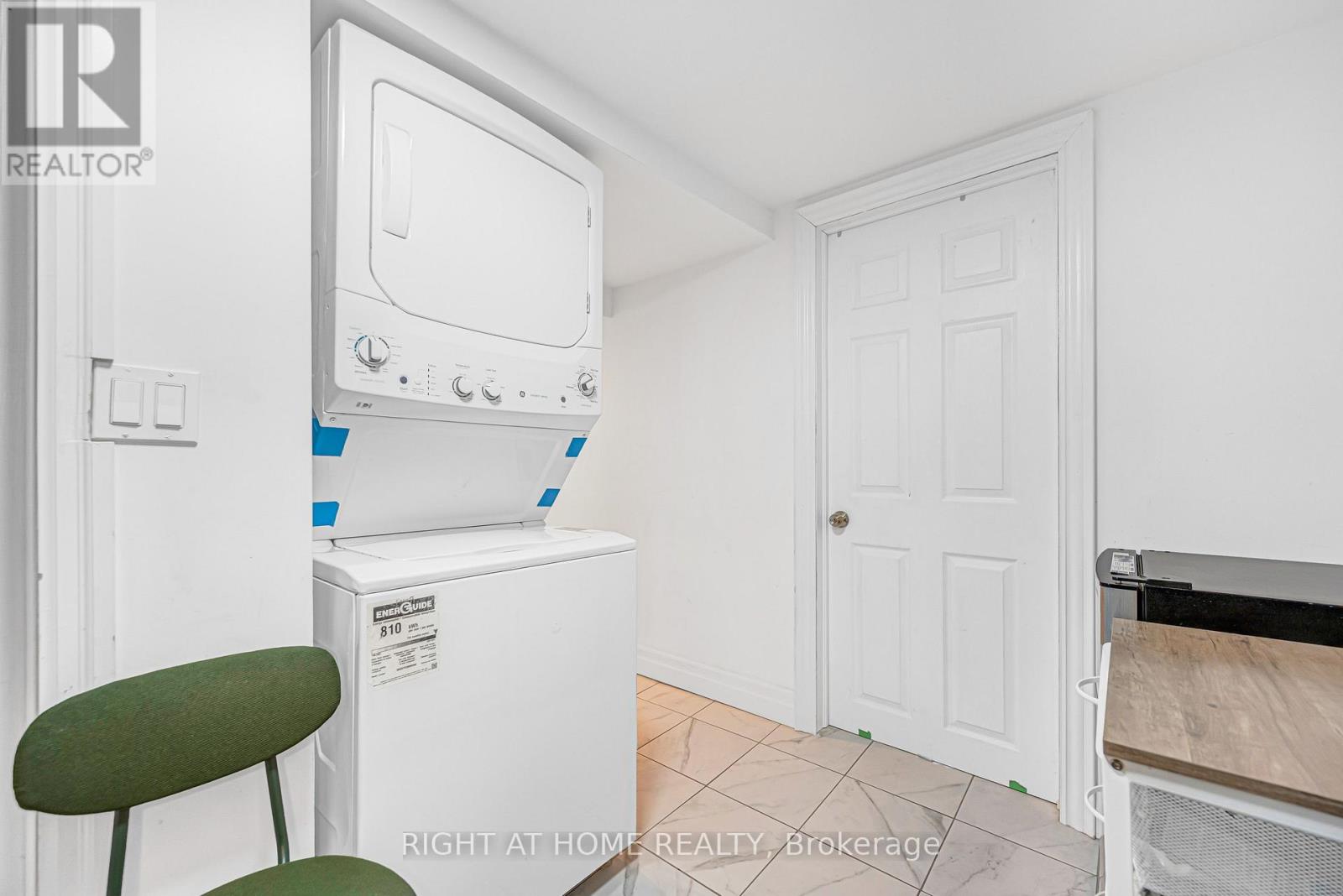 121 HEARST CIRCLE - 37