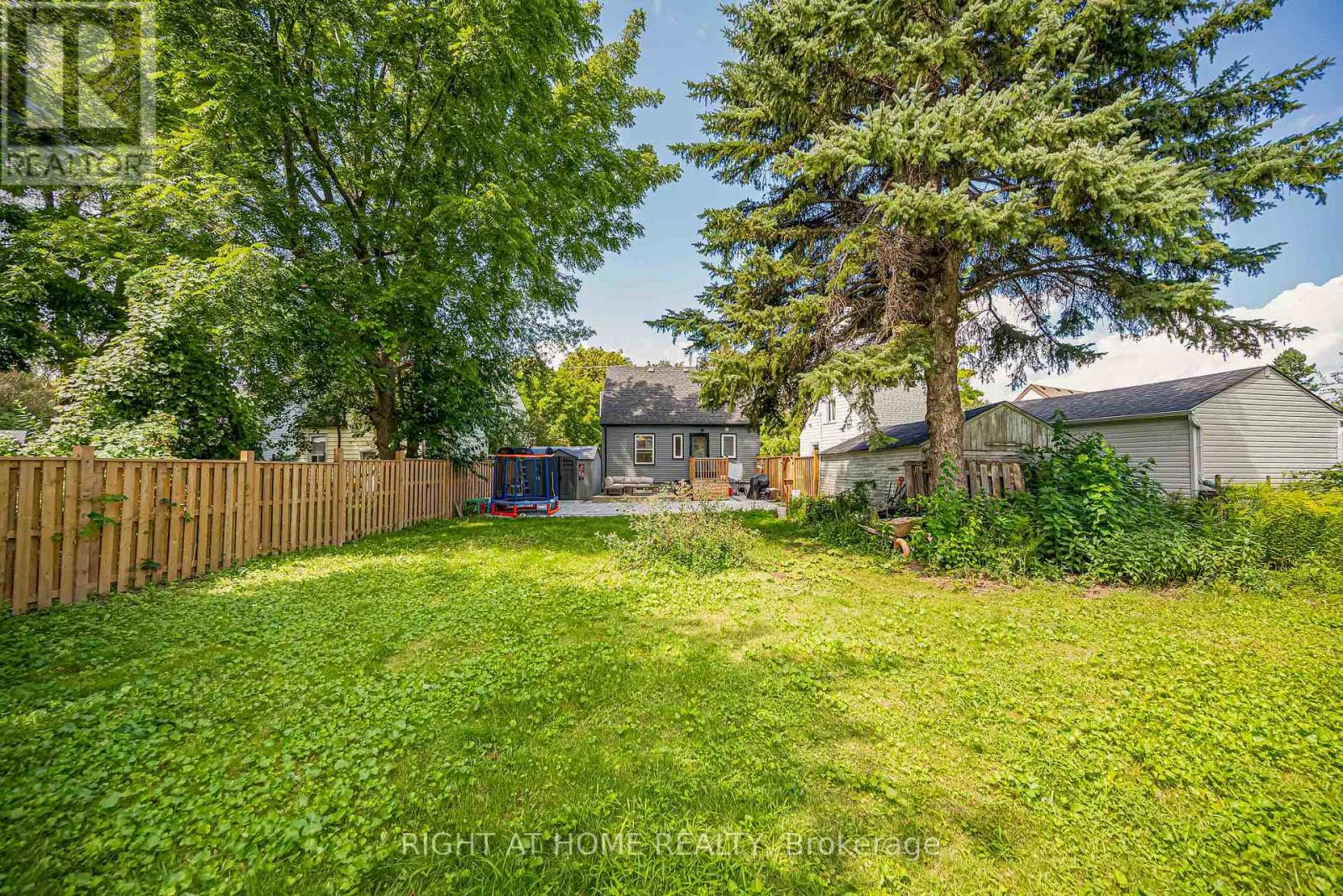 121 HEARST CIRCLE - Image 43