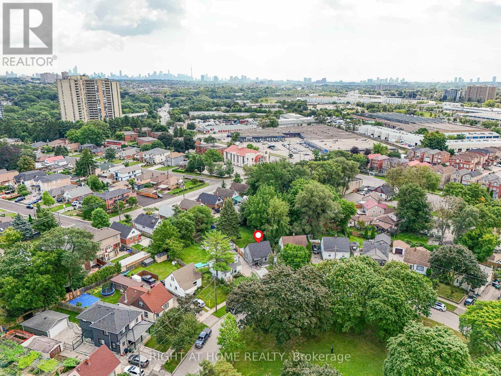 121 HEARST CIRCLE - Image 45