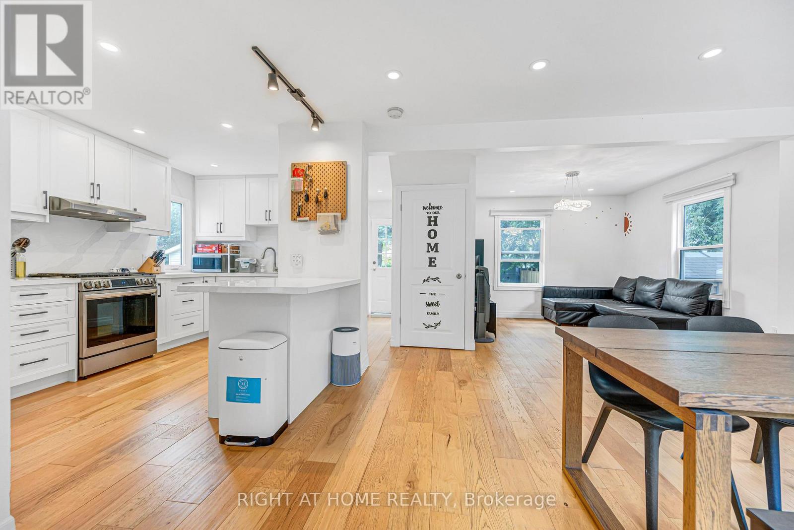 121 HEARST CIRCLE - 6
