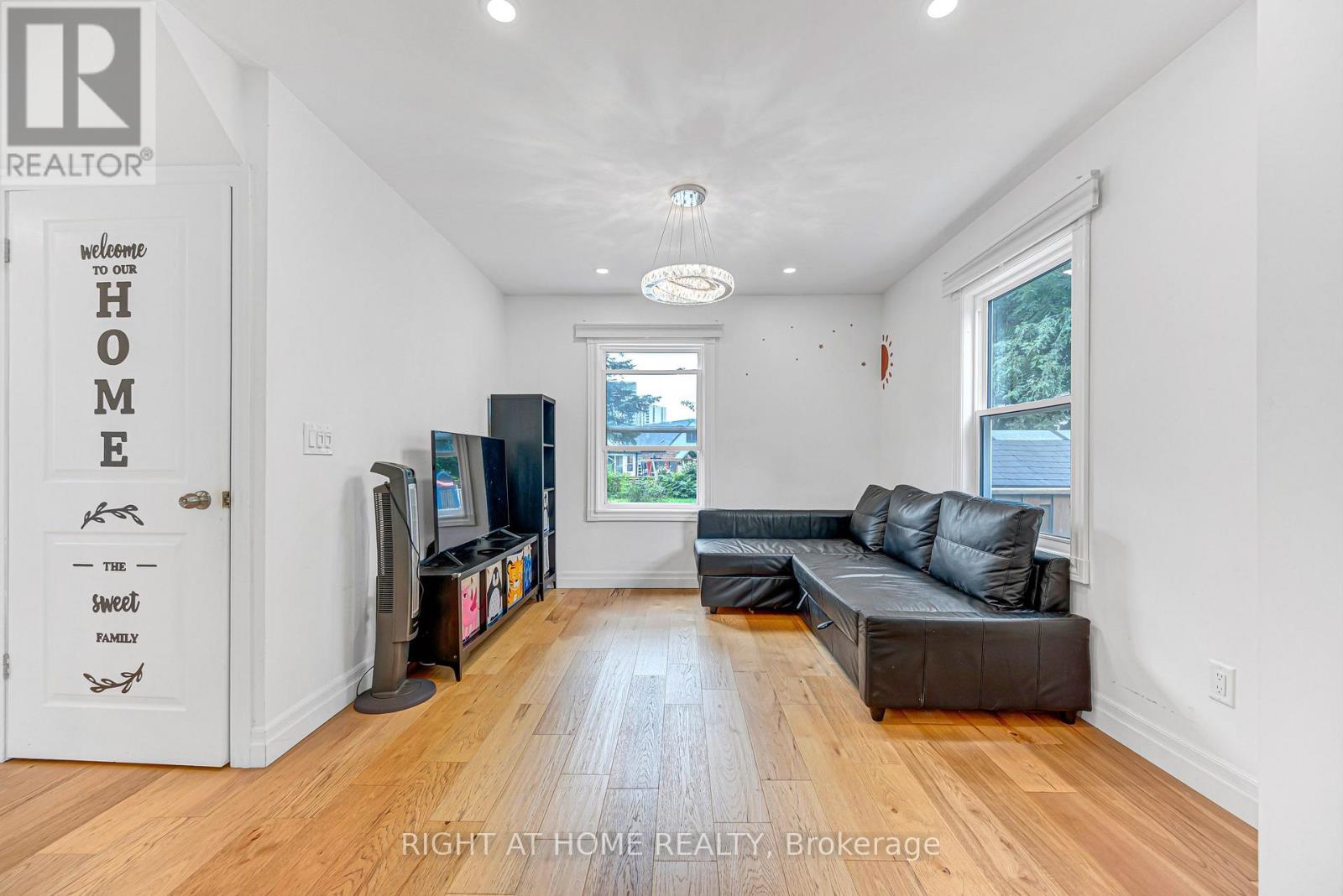 121 HEARST CIRCLE - 8