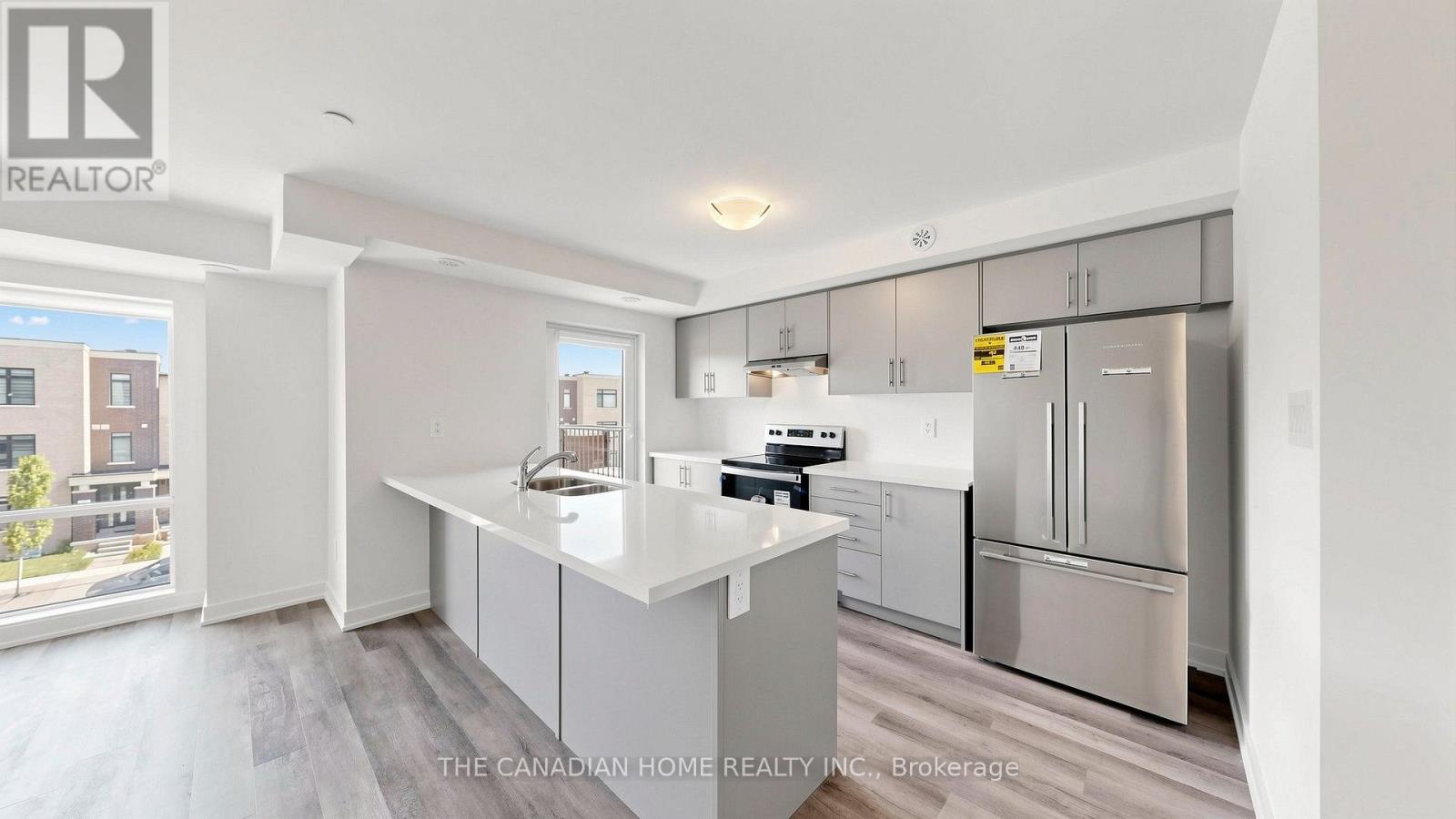 #4 45 ROMILLY AVENUE - 15
