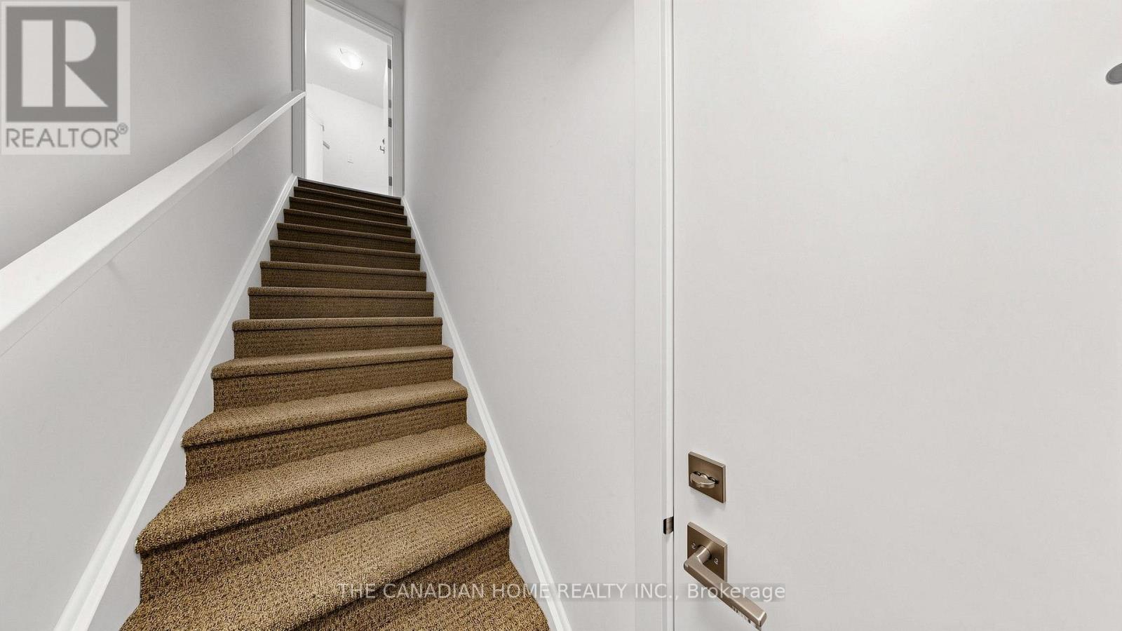 #7 45 ROMILLY AVENUE - 4