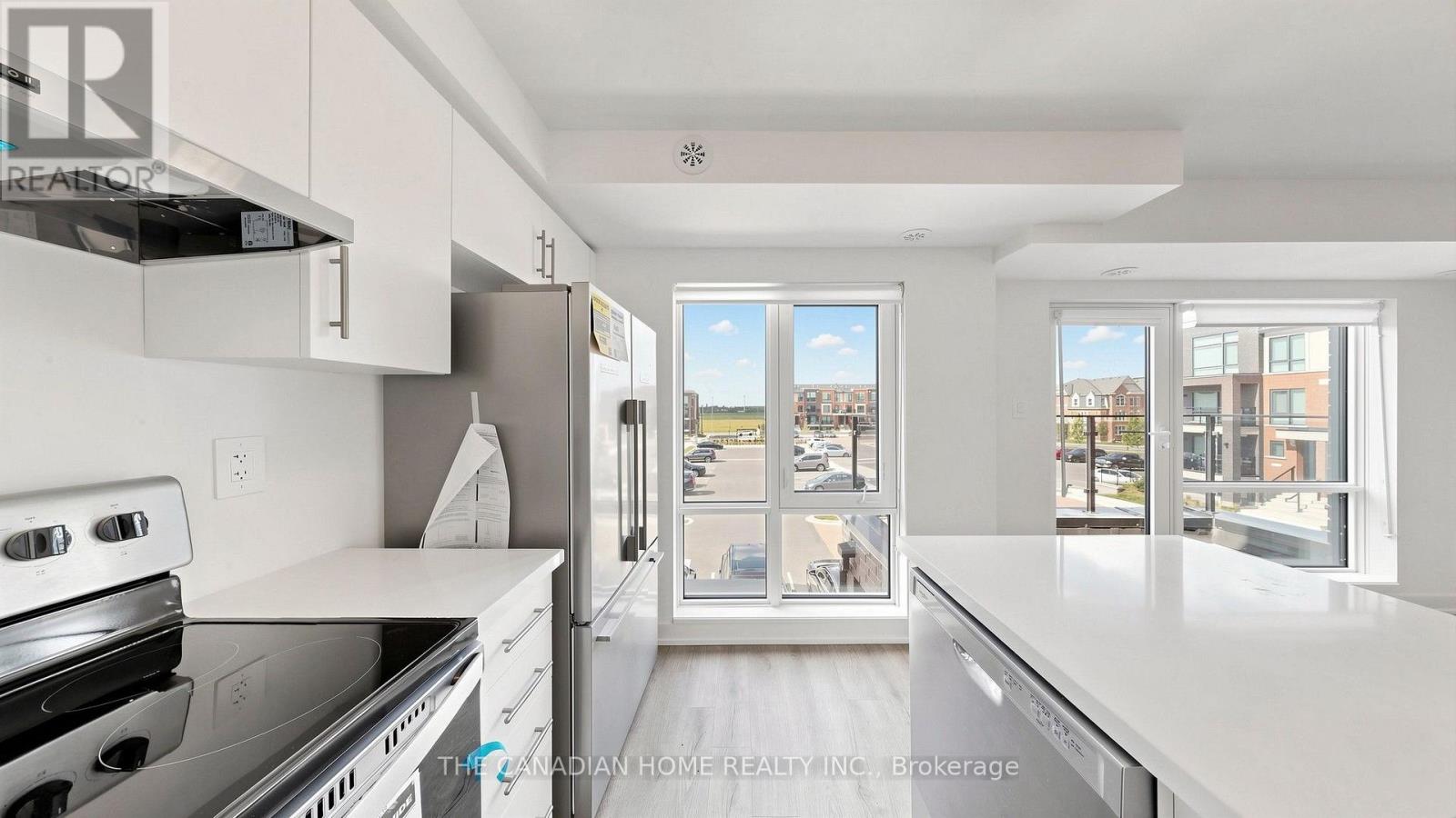 #7 45 ROMILLY AVENUE - 6