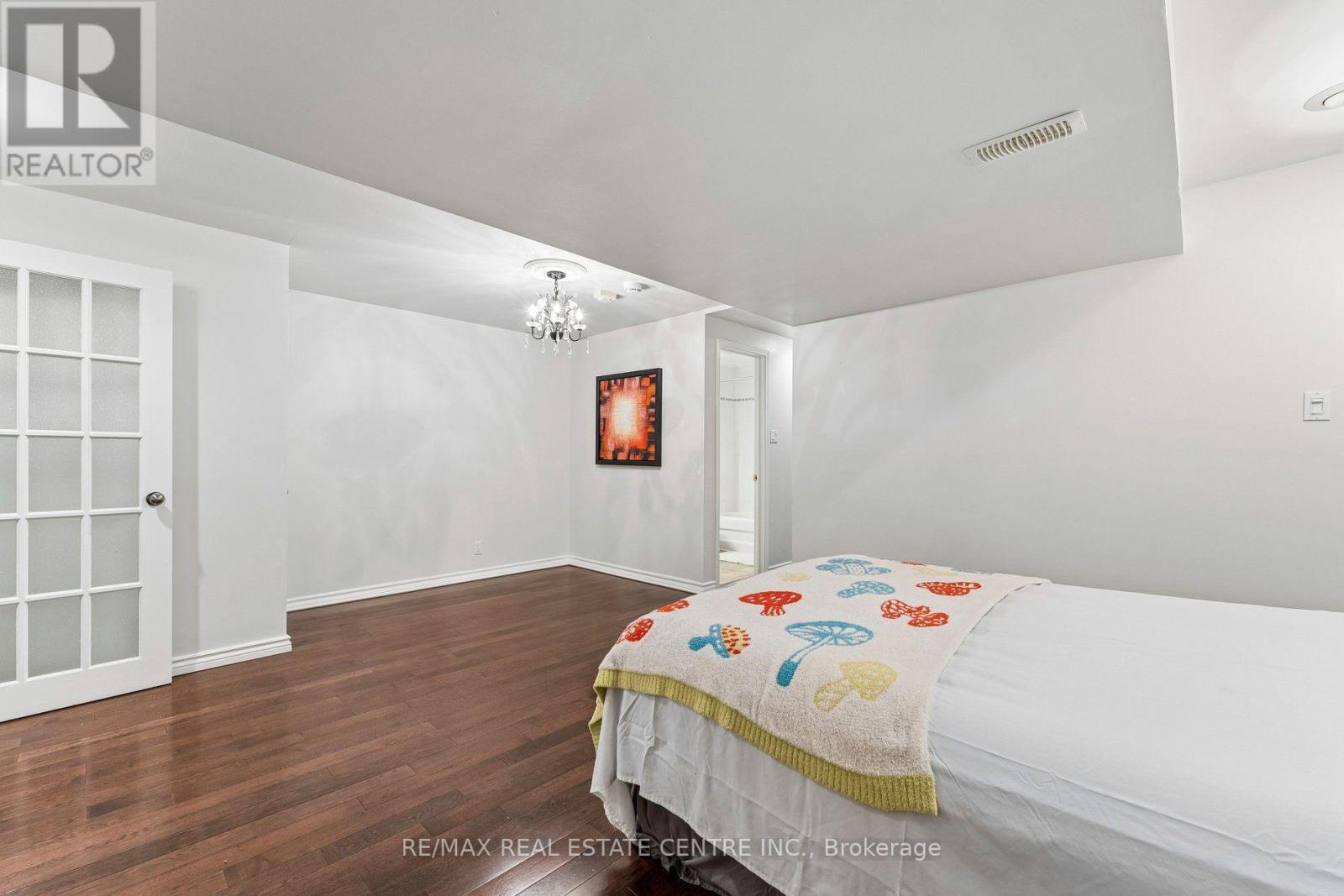 131 MONTGOMERY BOULEVARD - 25