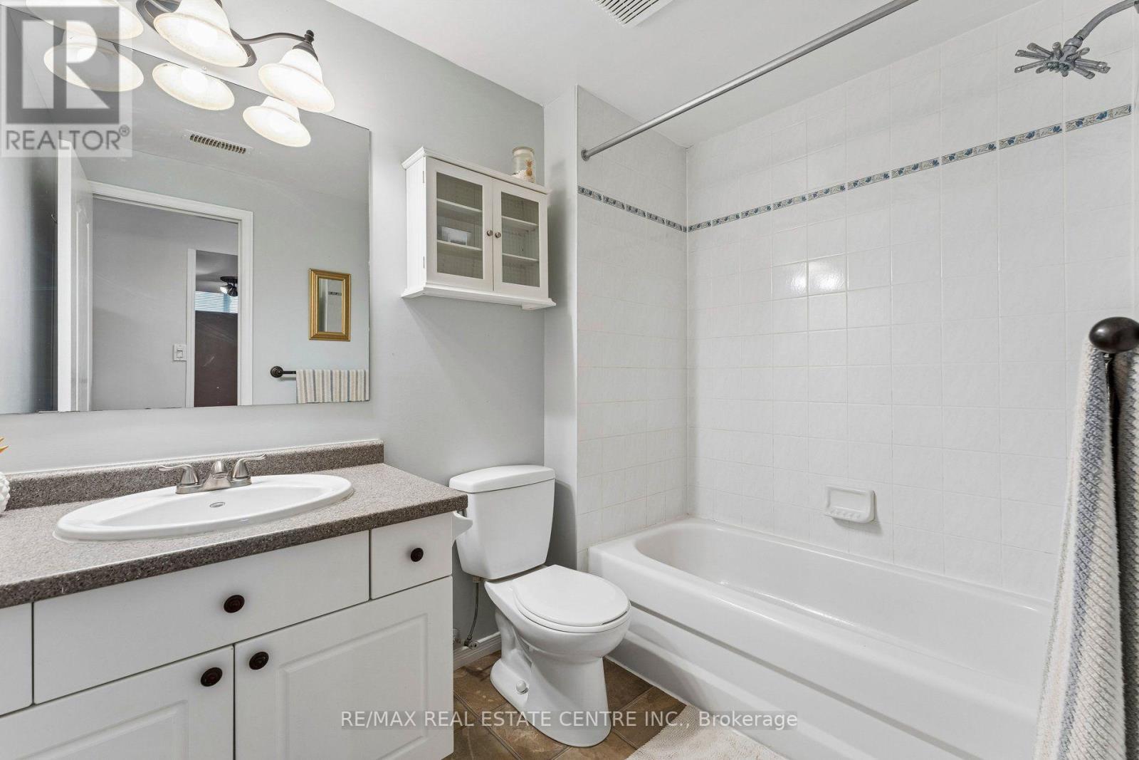 131 MONTGOMERY BOULEVARD - Image 27