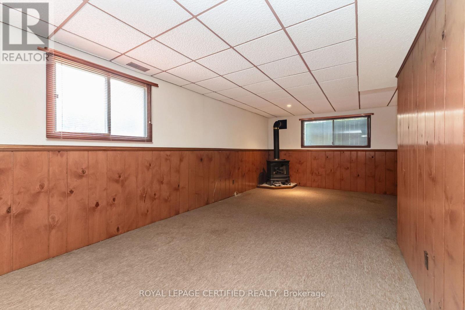 14 BROOMFIELD COURT - 22