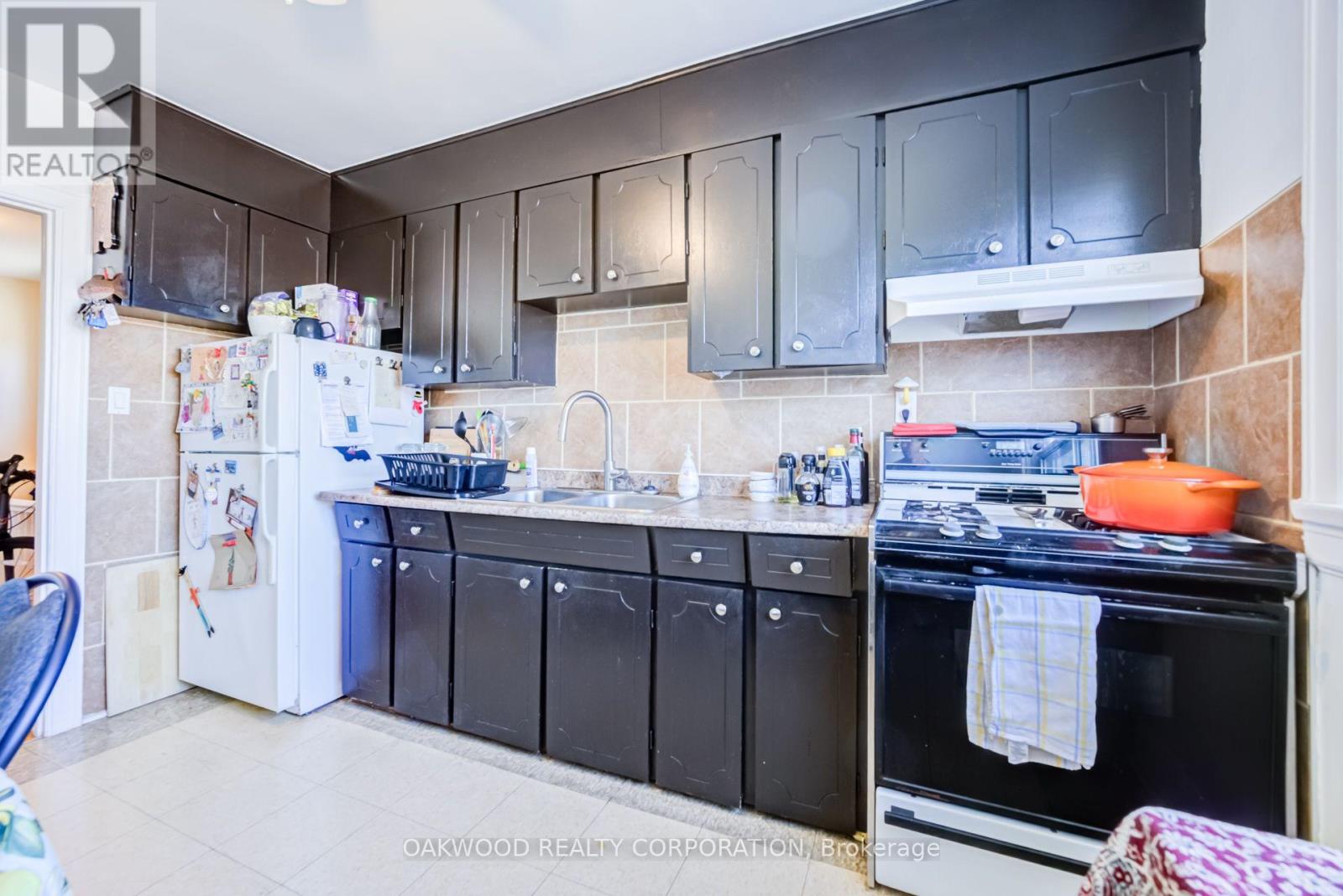 2449 ST CLAIR AVENUE W - 25