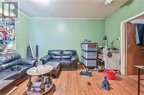 139 BALSAM AVENUE S - Image 27