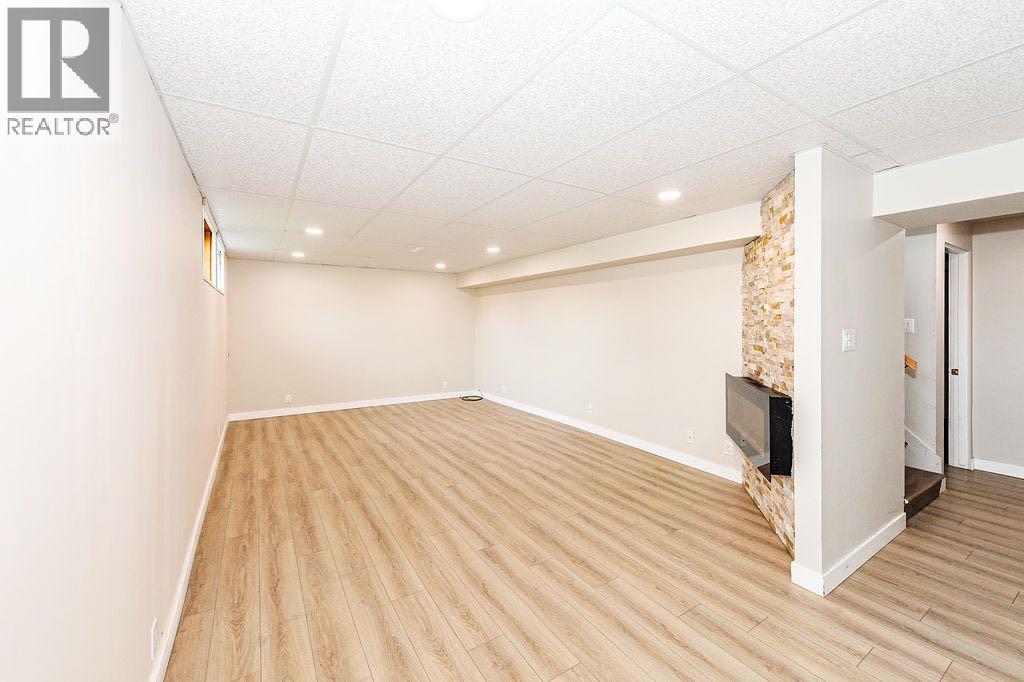 3 Montcalm Avenue - 26
