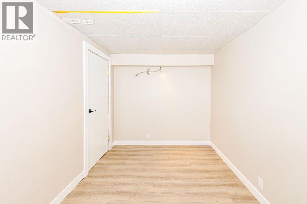 3 Montcalm Avenue - 34
