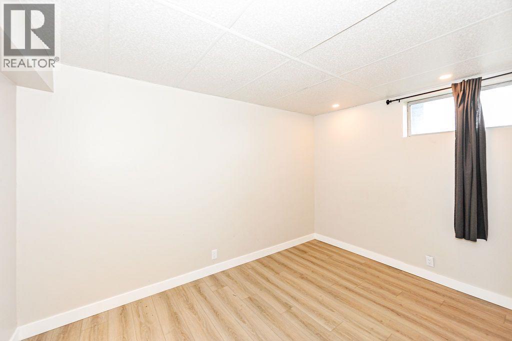 3 Montcalm Avenue - 35