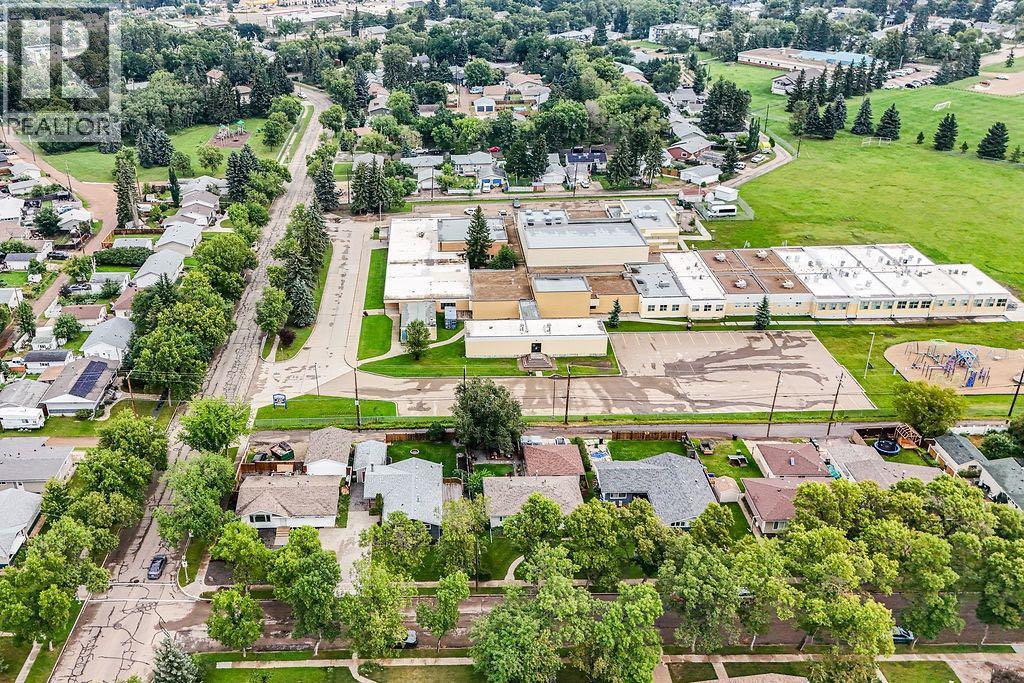 3 Montcalm Avenue - 42