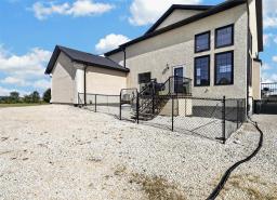51055 Heatherdale Road, Lorette, MB R5K0V3 Photo 46