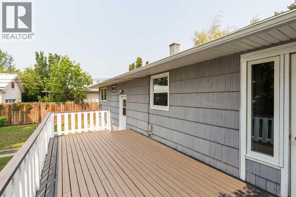 1124 28A Street S - 33