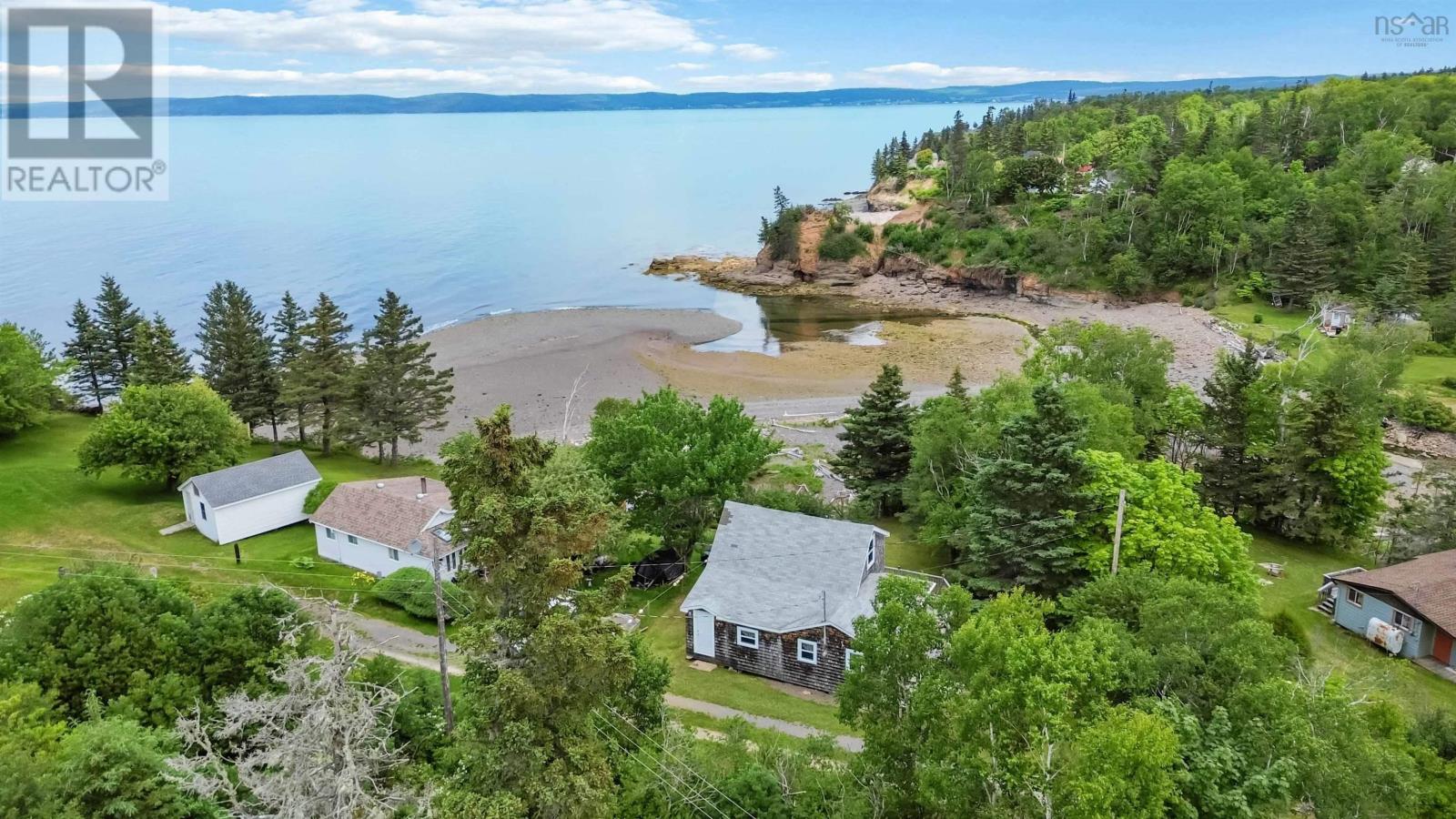 1218 Bennetts Bay Road