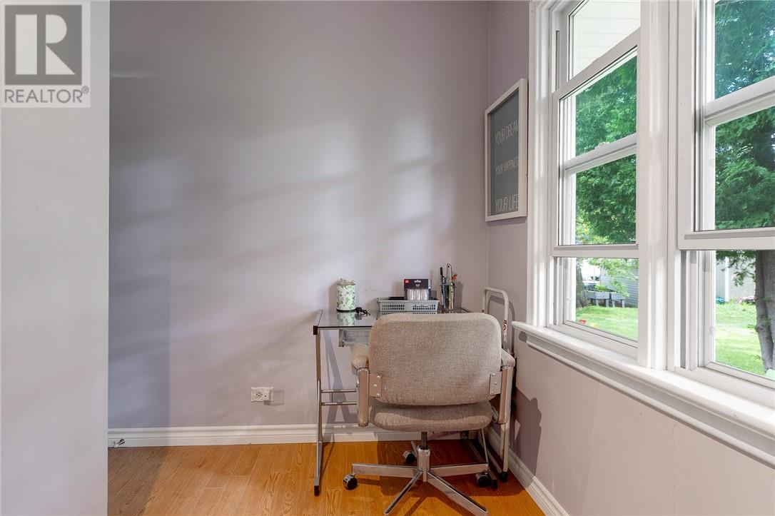 1364 Southview Drive - Image 32