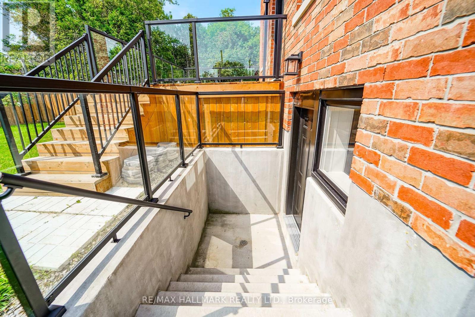 27 SUNDRIDGE DRIVE - 49