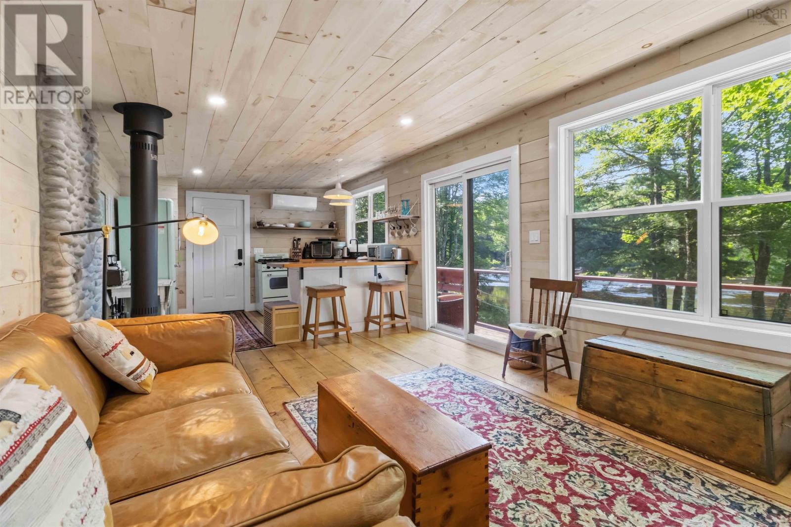 2279 Medway River Road - 20