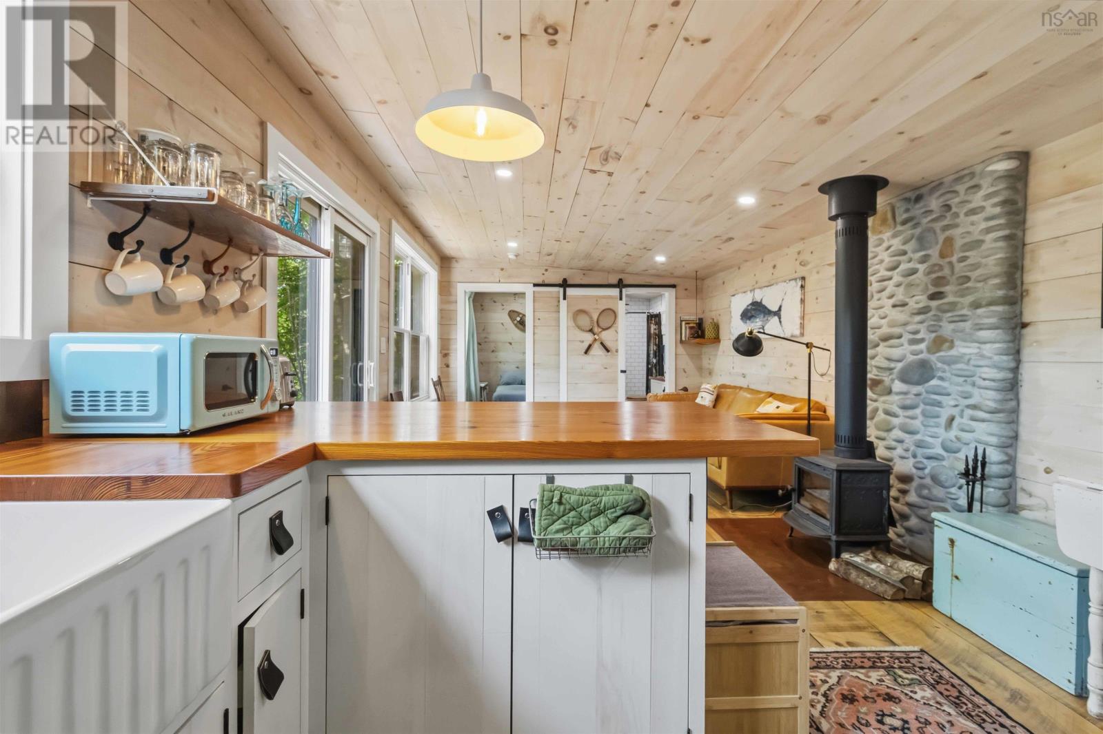 2279 Medway River Road - 31