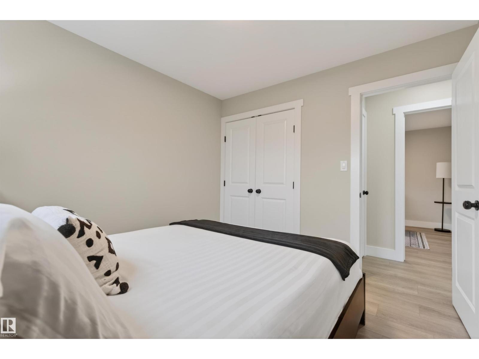 309 Waterton WY - 16