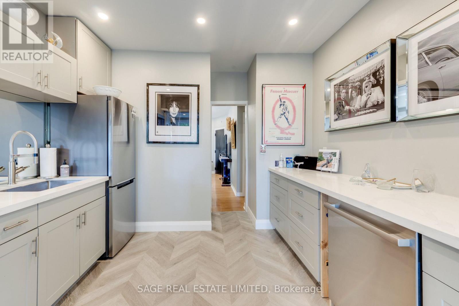 241 LANGLEY AVENUE - 5