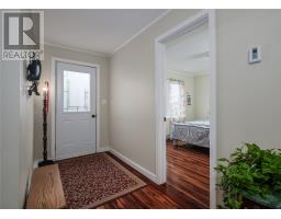 47 Airport Heights Drive thumbnail 11