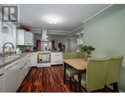 47 Airport Heights Drive thumbnail 19