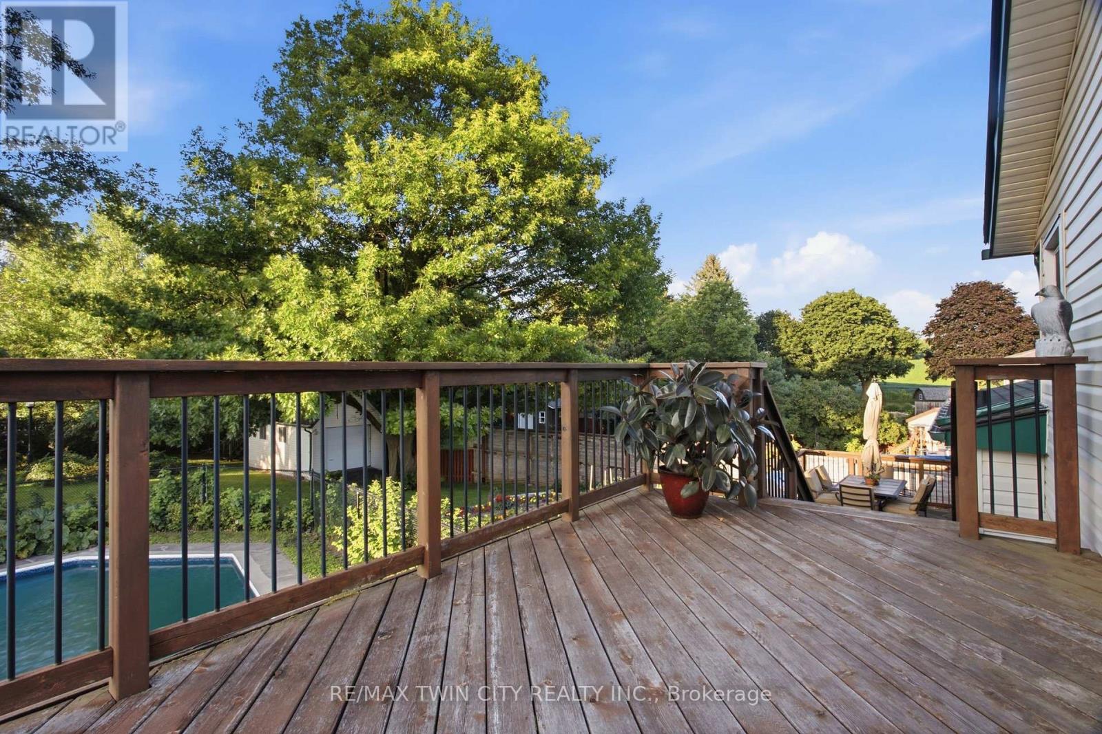 25 ALICE CRESCENT - Image 33