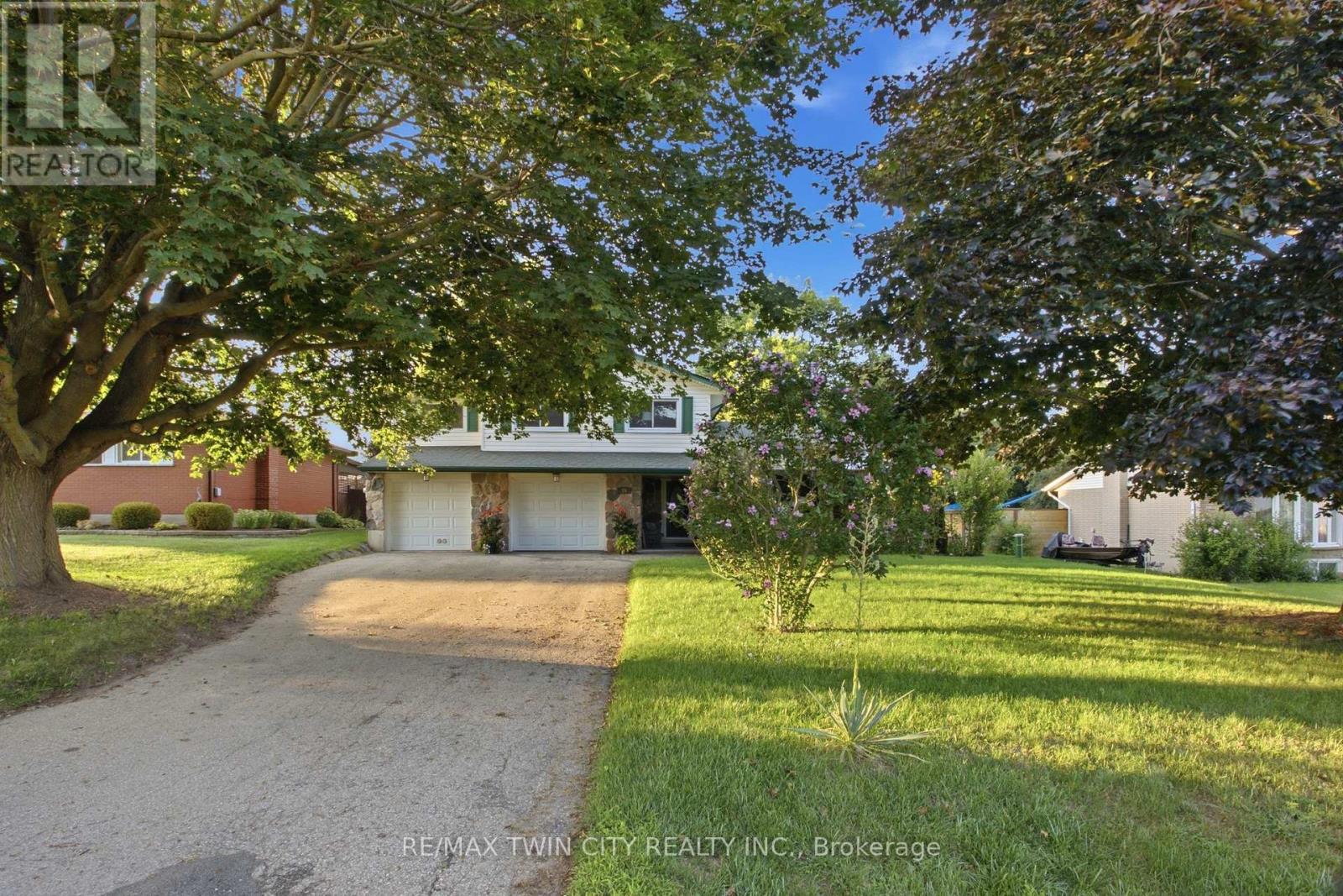 25 ALICE CRESCENT - Image 43
