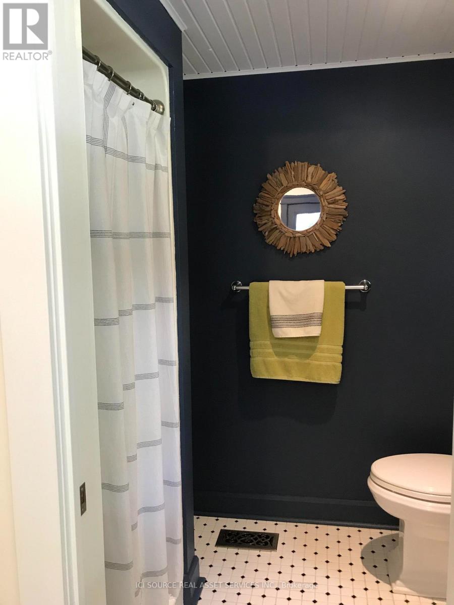 8768 PARK STREET - Image 18