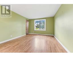 Bedroom 3 - A - 1532 Beaverpond Drive, Ottawa, ON K1B3R9 Photo 7