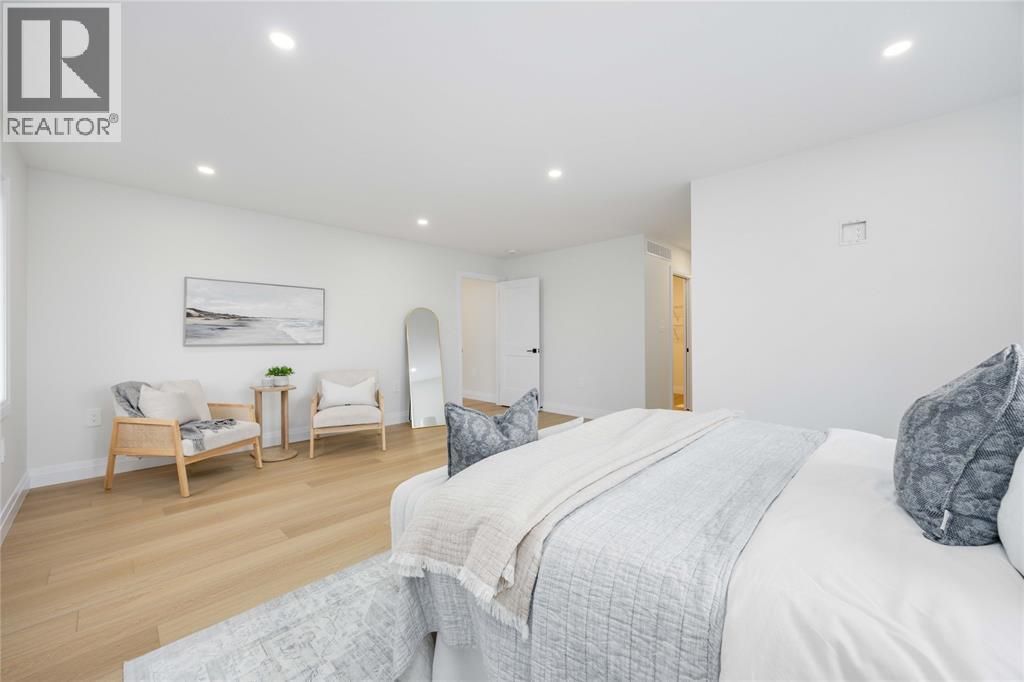 3527 PAUL CRESCENT - 26