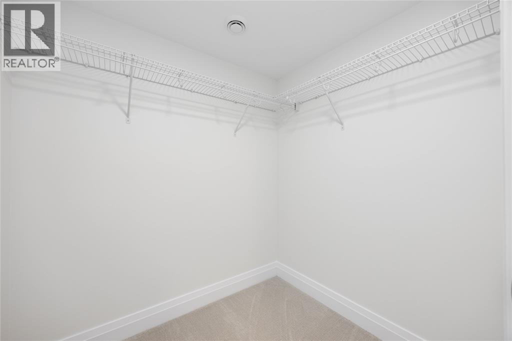 3527 PAUL CRESCENT - 40