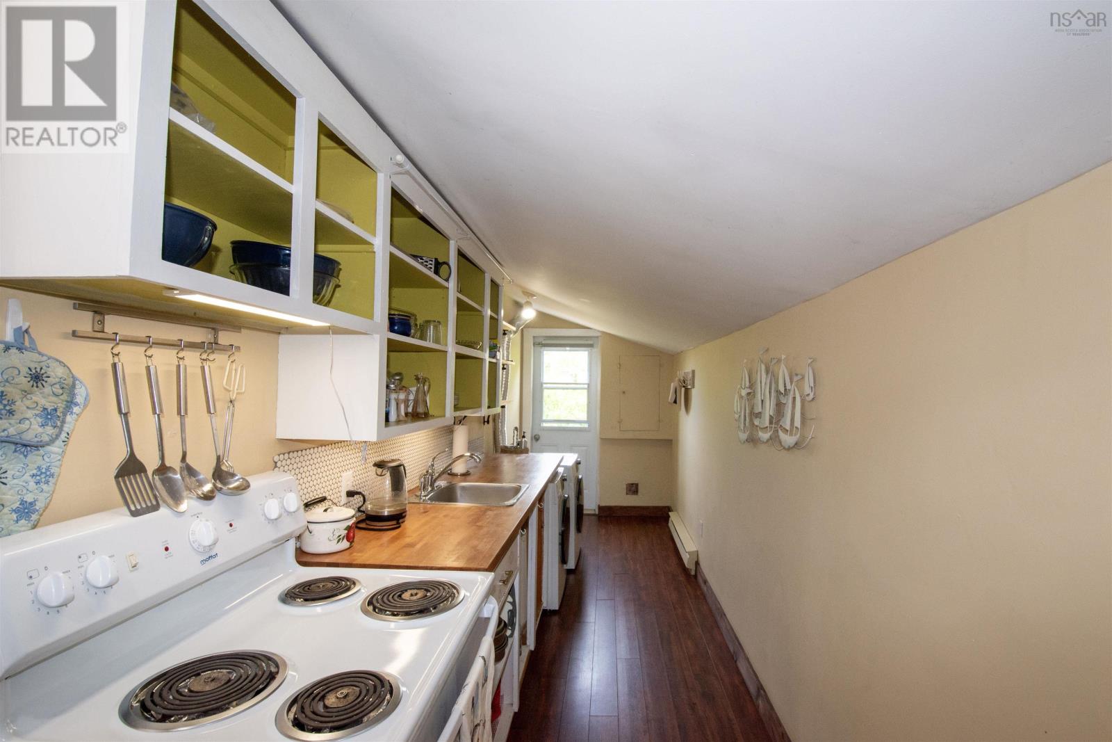 Property 32 of 50 of 147 Osborne Road