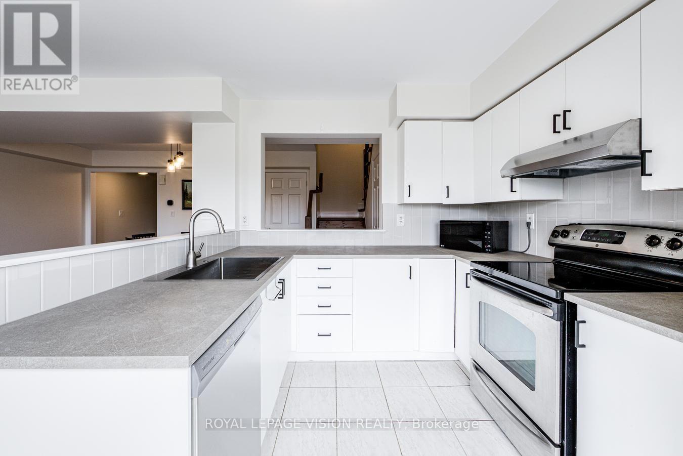 #40 2614 DASHWOOD DRIVE - 9